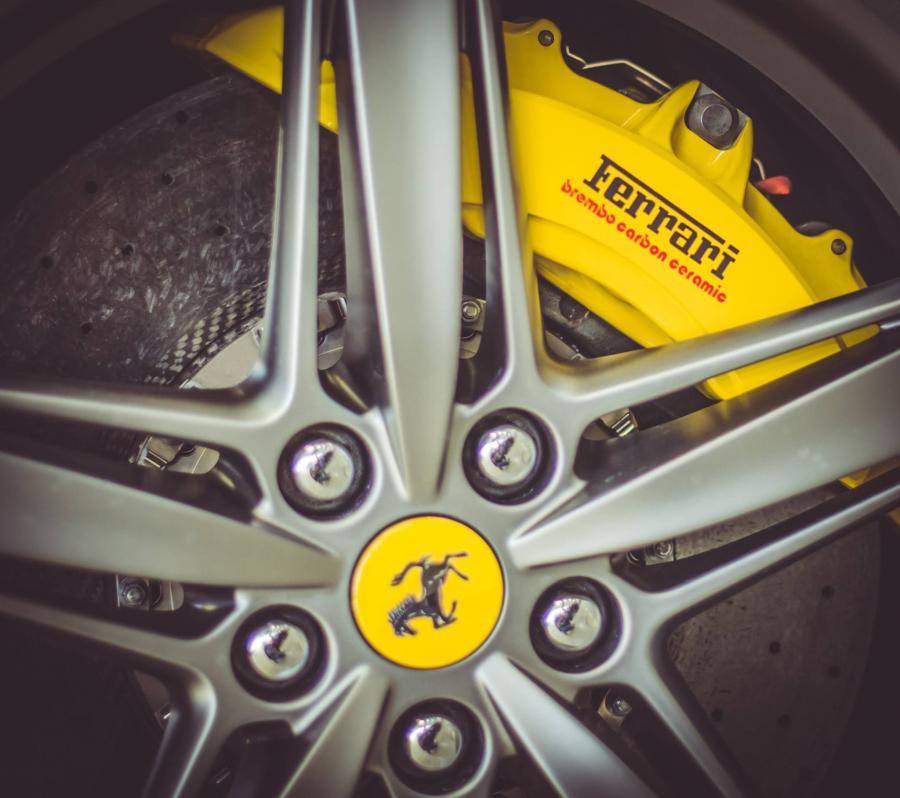 Ferrari F12berlinetta by Garage Italia Customs 2016 года  (фото 5 из 6)